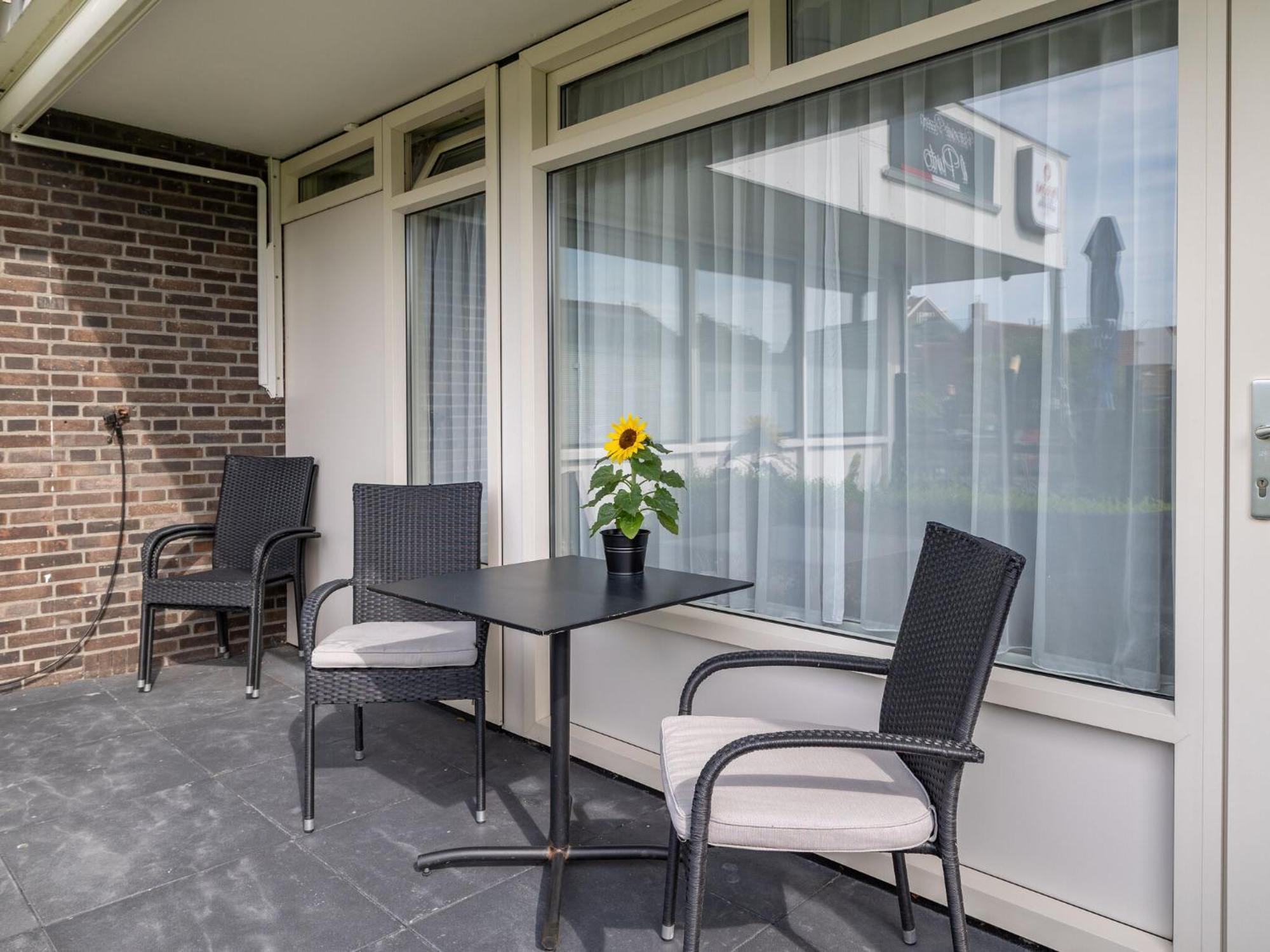 Beautiful Apartment In Zoutelande With Terrace Bagian luar foto