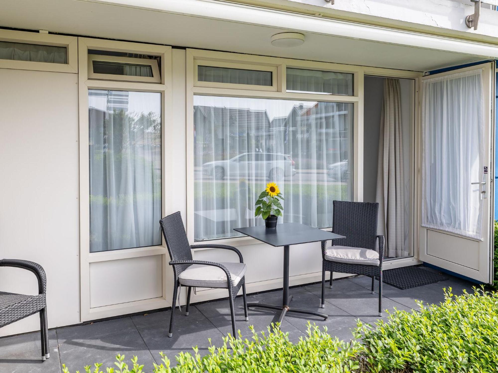 Beautiful Apartment In Zoutelande With Terrace Bagian luar foto