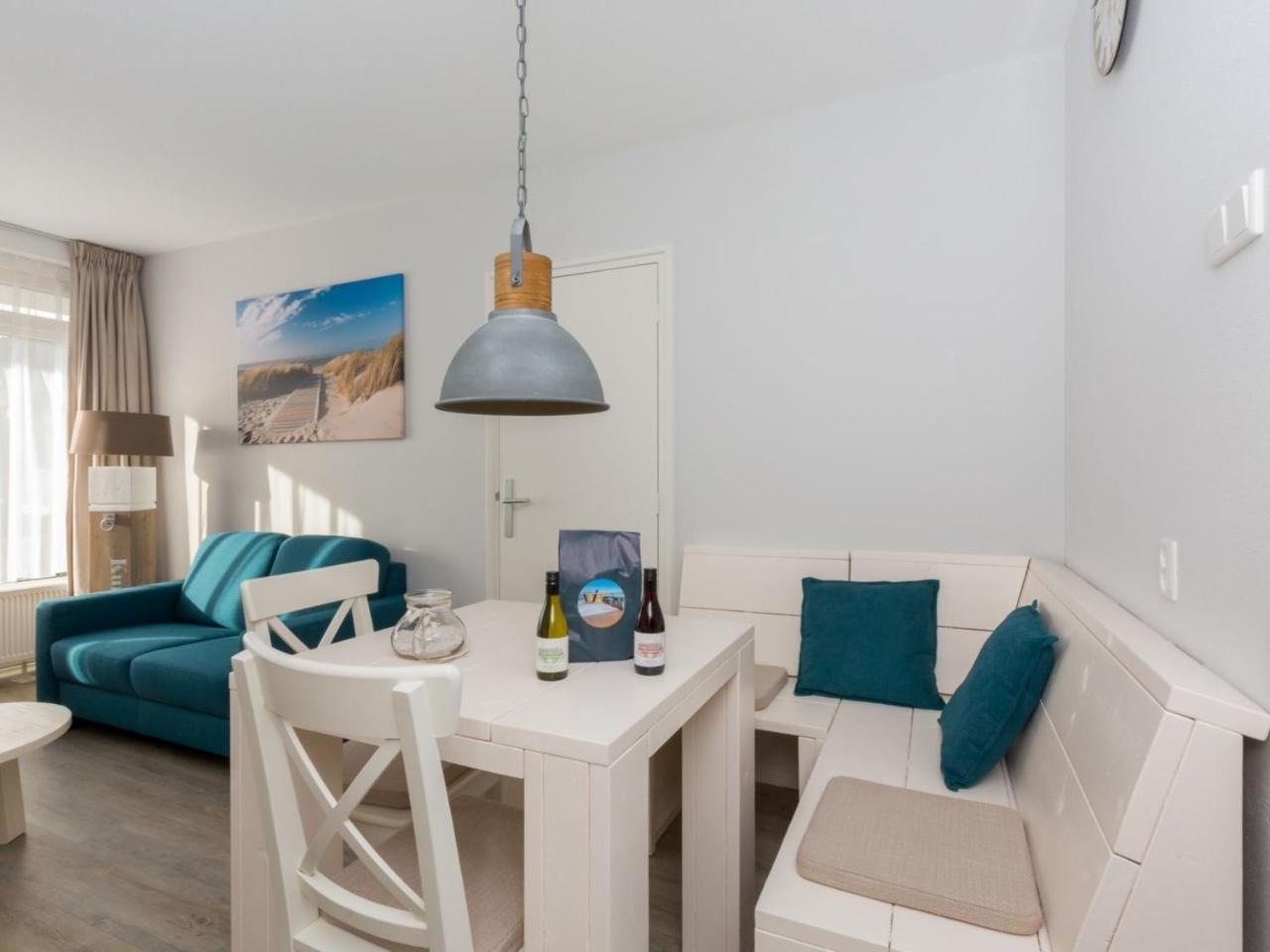 Beautiful Apartment In Zoutelande With Terrace Bagian luar foto